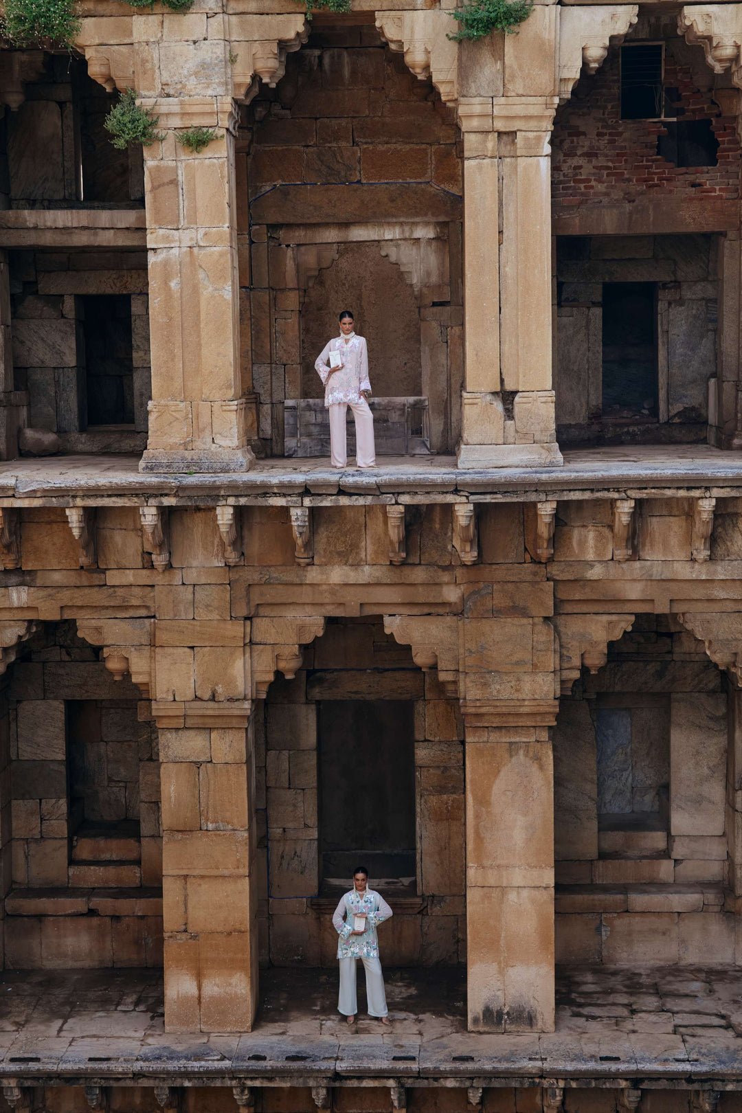 Mint Bloom Embroidered Organza Kurta Set