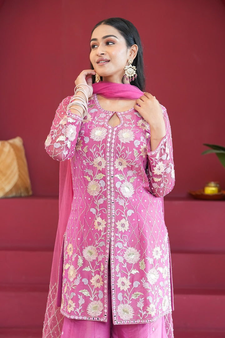 Sukoon-e-Gulab Dusty Peach Outfit